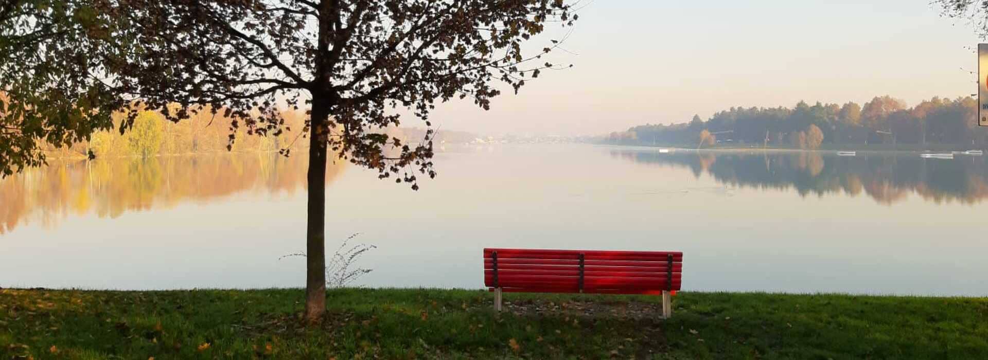 Panchine rosse per dire no alla violenza sulle donne